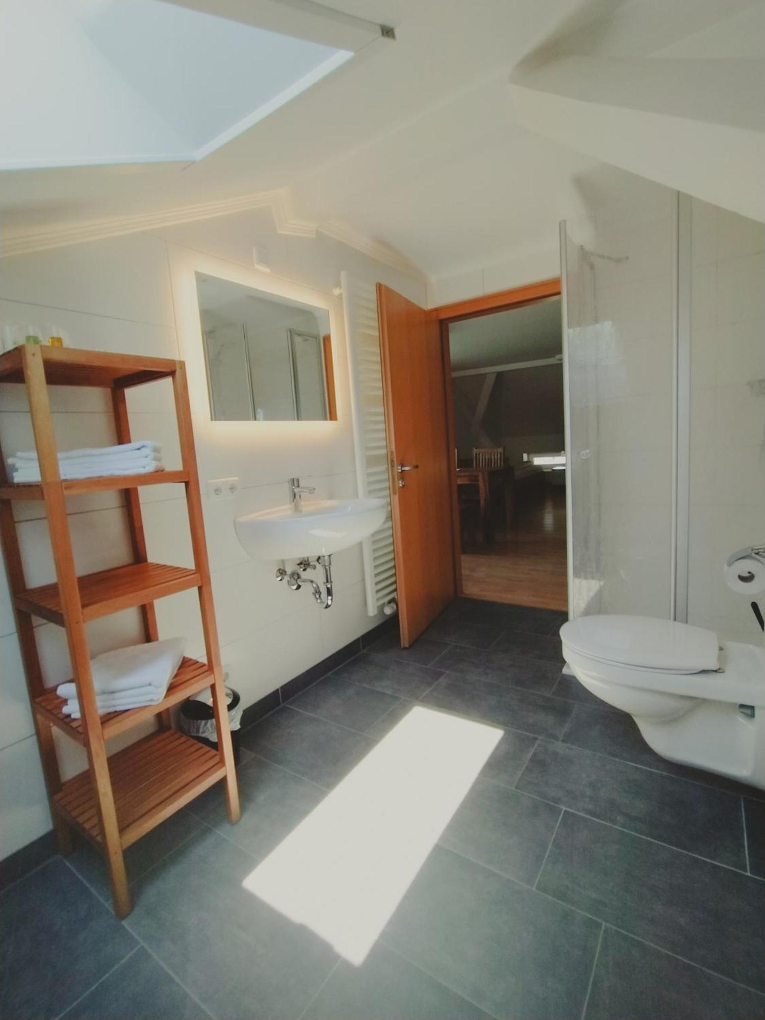 Dorfschaenke Deggendorf Hotel & Apartmenthaus & Biergarten, E-Bike-Verleih Kostenlos Room photo